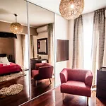 Luxury Julija سبليت