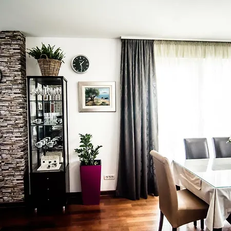 Lägenhet Luxury Julija *