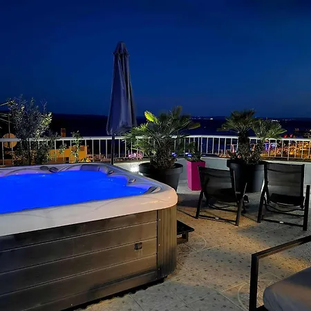 Appartement Luxury Julija - Znjan