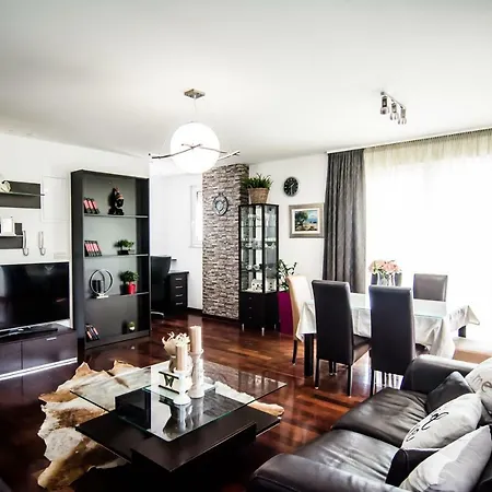 Luxury Julija
