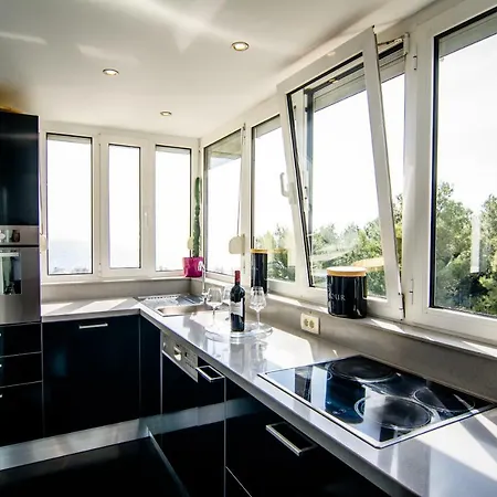 Luxury Julija - Znjan Appartement *